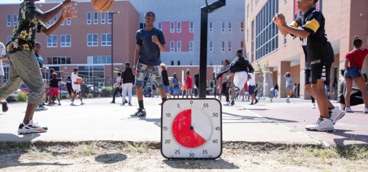 Meer dan leren: hoe visuele timers kinderen helpen bij sport, therapie en school